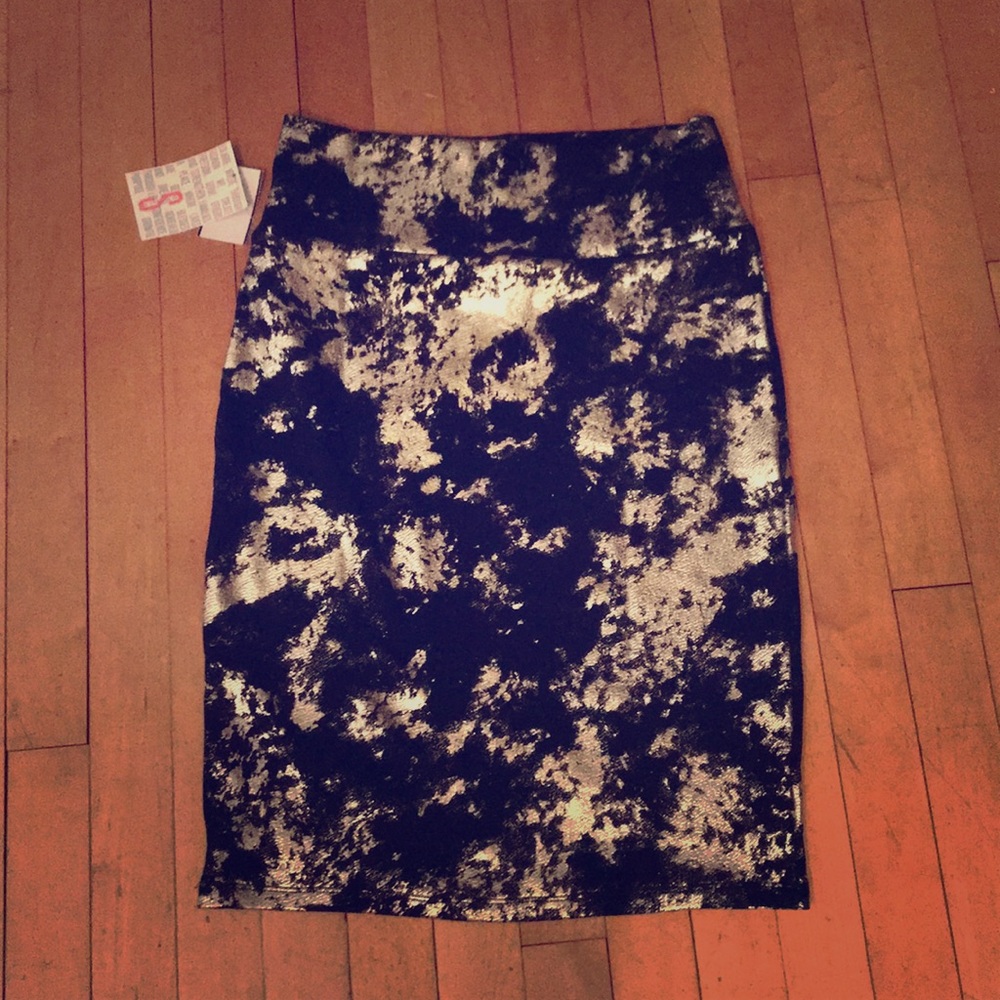 Lularoe Elegant Cassie